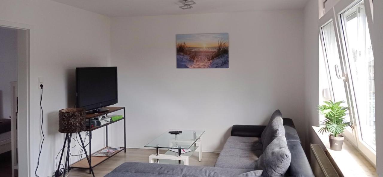 Wu01 - 75m2 - Single Beds - Comfortable - Wuppertal